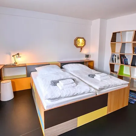 Am Niederfeldsee Хостел Эссен